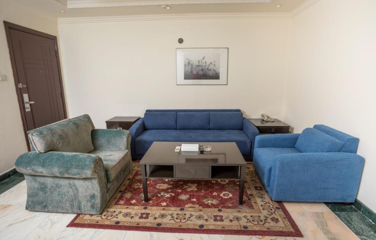 Delmon Aparthotel 3*